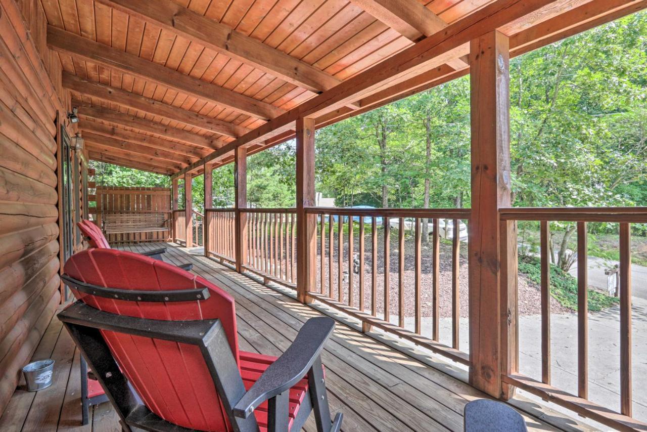 פיג'ן פורג' Cabin With Deck And Fireplace Less Than 3 Mi To Dollywood! מראה חיצוני תמונה